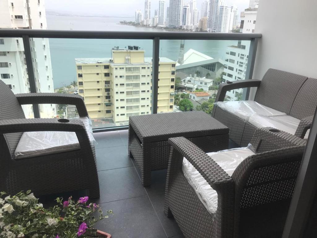 Lago Y Mar Apartamentos Cartagena Esterno foto